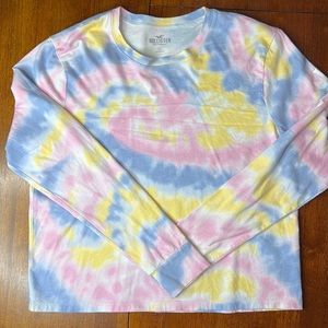 Hollister Women’s Long Sleeve Tie Dye Cropped Shirt